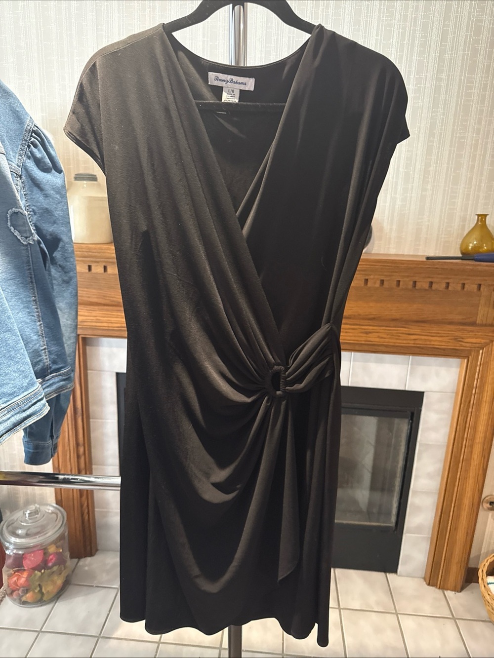 Tommy Bahama Black Knot-Detail Midi Dress
